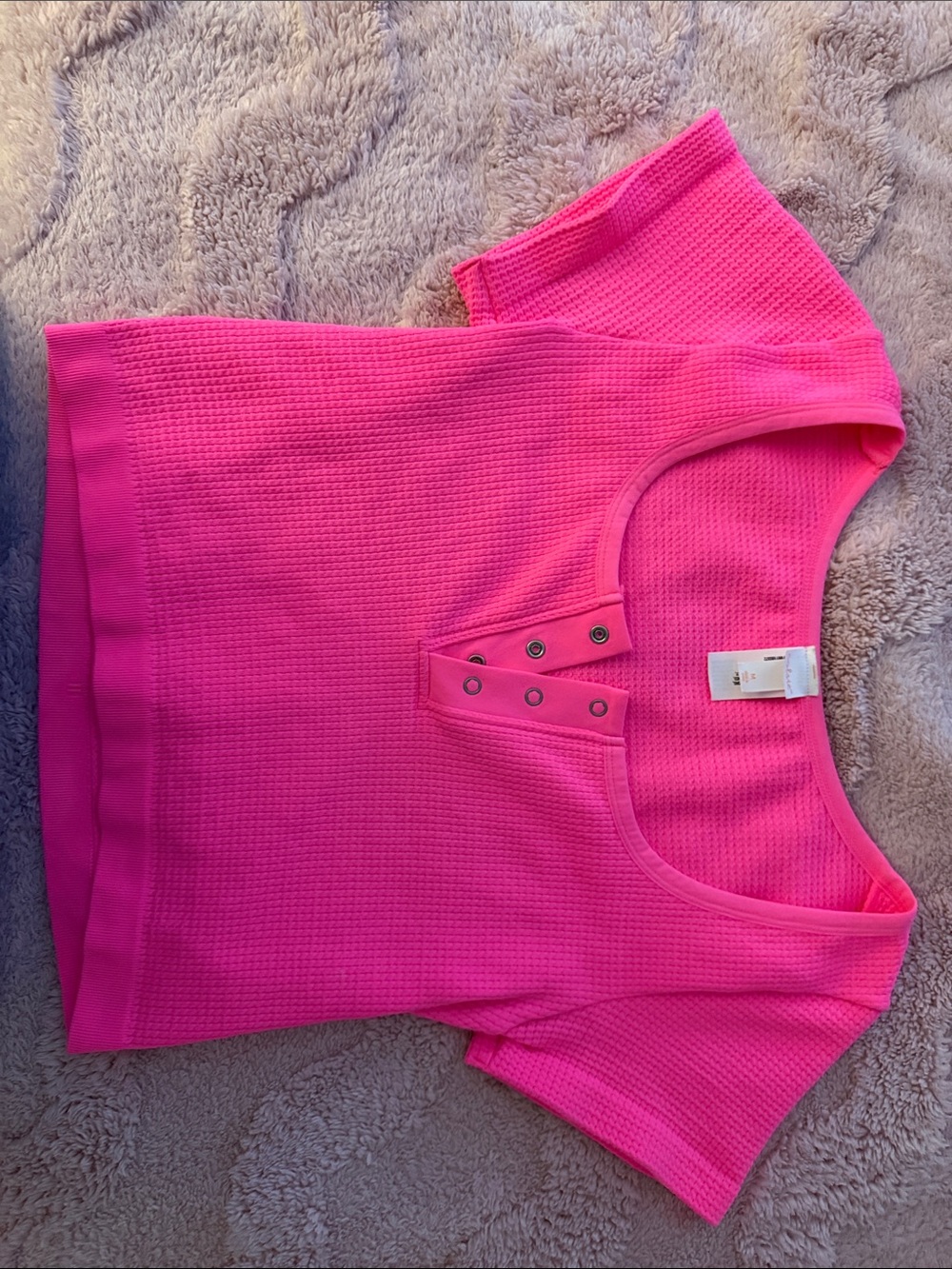 Colsie Hot Pink Short Sleeve Snap-Front Henley Top